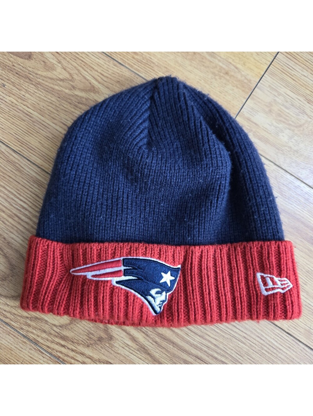 New Era New England Patriots Beanie Blue Red Knit Official NFL